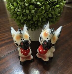 Vintage ArtMark DONKEY Ceramic Salt And Pepper Shaker